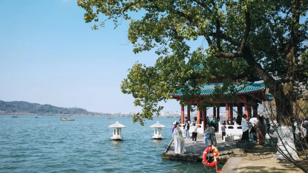 Практычны гайд для беларускіх рэкламадунаў: як знаходзіць парагвайскіх крэатараў, якія рыхтуюцца да product seeding на Hulu‑стылі кантэнту — крокі, каналы і рэальныя сцэнары.