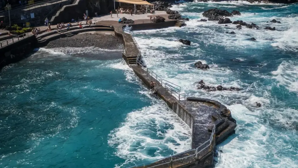 Практычнае кіраванне з Clubhouse: як знайсці, звязацца і прапанаваць данскім брэндам сумесныя стайлінг-колабарацыі. Лакалізаваныя крокі для беларускіх крэатараў.