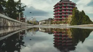 Практычны гайд для беларускіх крэ тараў: як праз Zalo выйсці на рынкі Саудаўскай Аравіі і ствараць кароткія брэндаваныя відэа — каналы, практыка, рызыкі і інструменты.