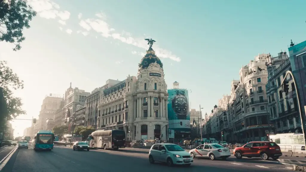 Дзе шукаць Cambodia Instagram-стваральнікаў, як правяраць іх якасць і не зліць бюджэт на выпадковыя адпраўкі.